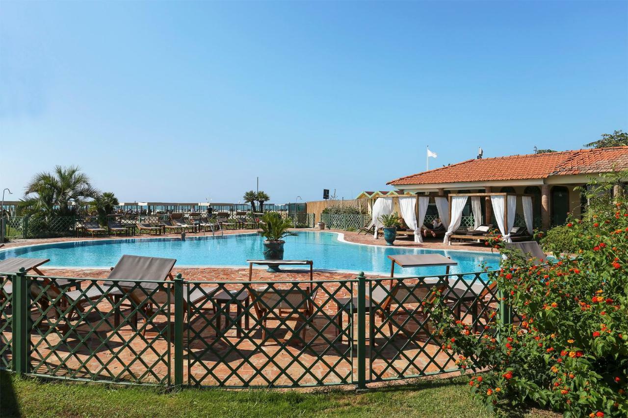 Soleado Beach House Pietrasanta Eksteriør bilde